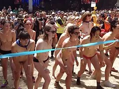 סרטון צפייה ישירה בסרטי סקס נשיקות עם רבקה עוד נלהבת מג'ויבר